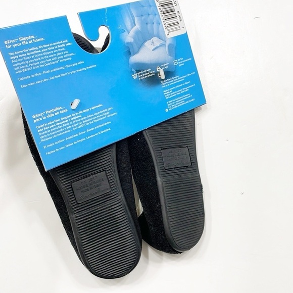 NEW EZ Feet by Dearfoams black slippers - Picture 2 of 2